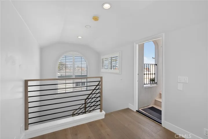 517 Fernleaf, Corona Del Mar, California 92625