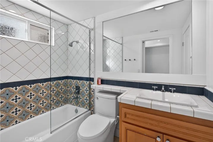 517 Fernleaf, Corona Del Mar, California 92625