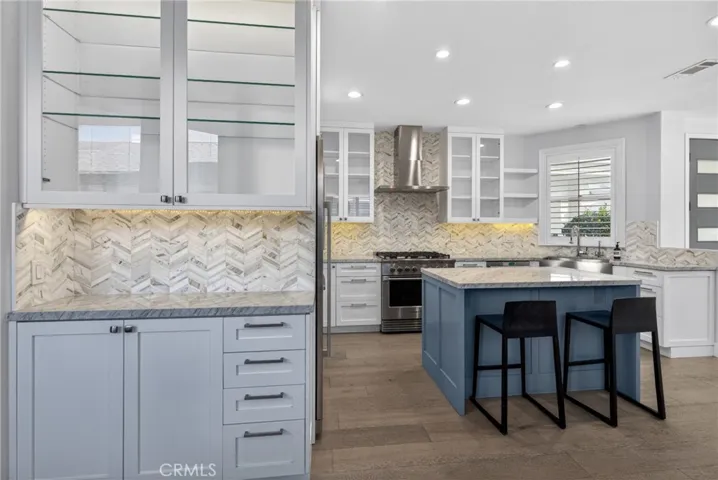 517 Fernleaf, Corona Del Mar, California 92625