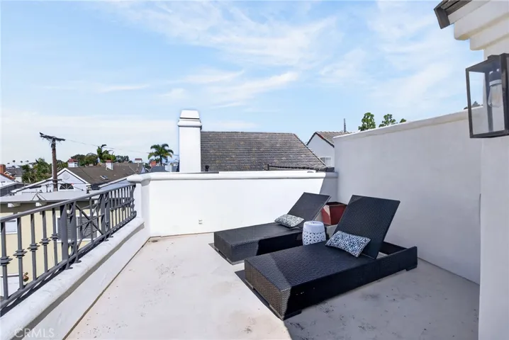 517 Fernleaf, Corona Del Mar, California 92625