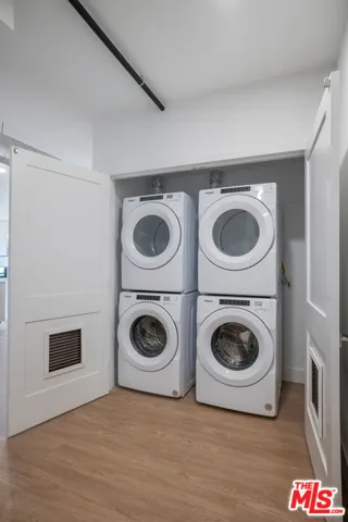 1221 Myra Avenue 423, Los Angeles, California 90029