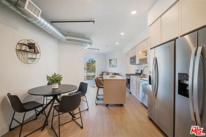 1221 Myra Avenue 423, Los Angeles, California 90029