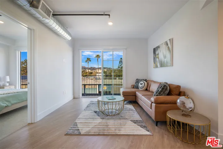 1221 Myra Avenue 423, Los Angeles, California 90029