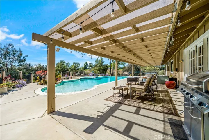 39980 Via Fernando, Temecula, California 92592