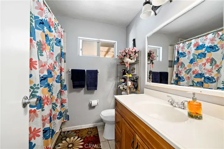 ADU (Unit 1) Bathroom 1
