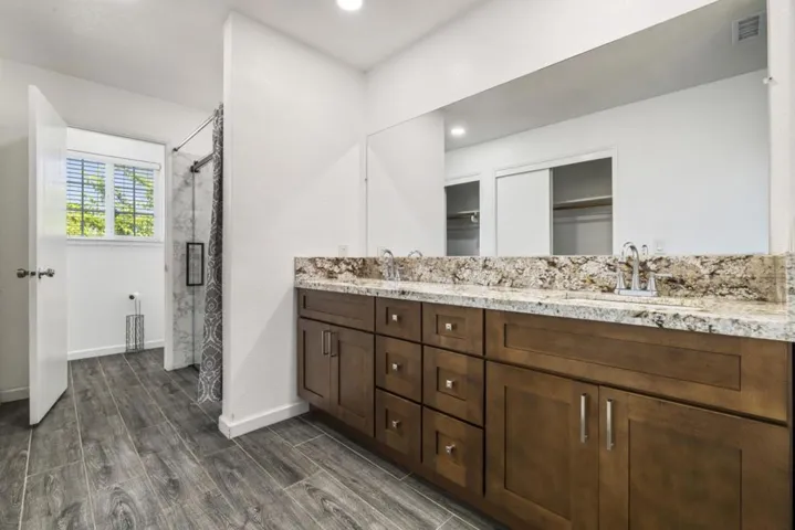 800 Treasure Lane, Manteca, California 95337