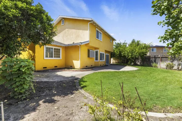 800 Treasure Lane, Manteca, California 95337