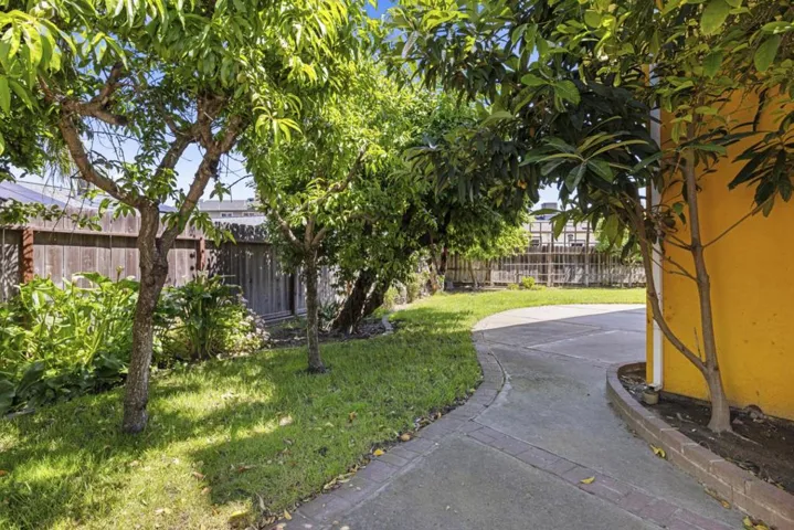 800 Treasure Lane, Manteca, California 95337