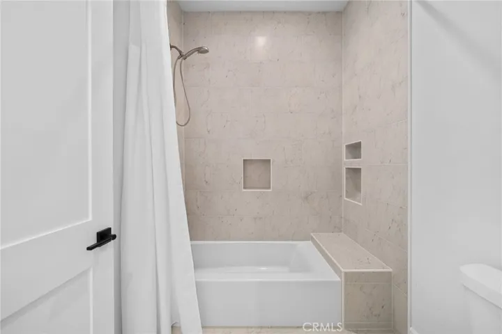 Shower & Tub Bathroom #1