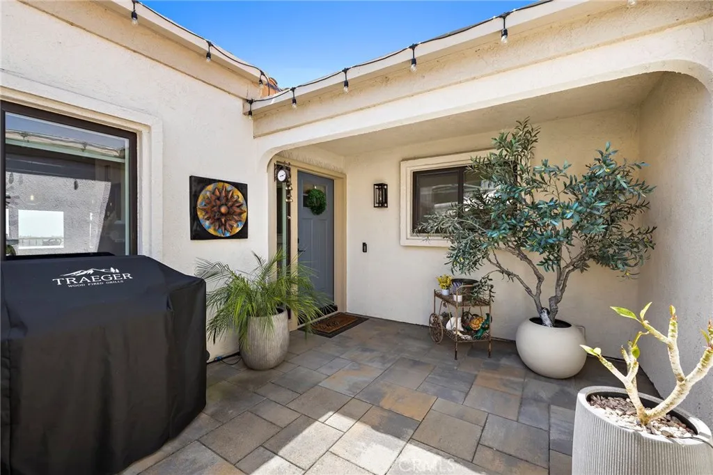 Great seating area, room to BBQ and a sheltered d private entrance!