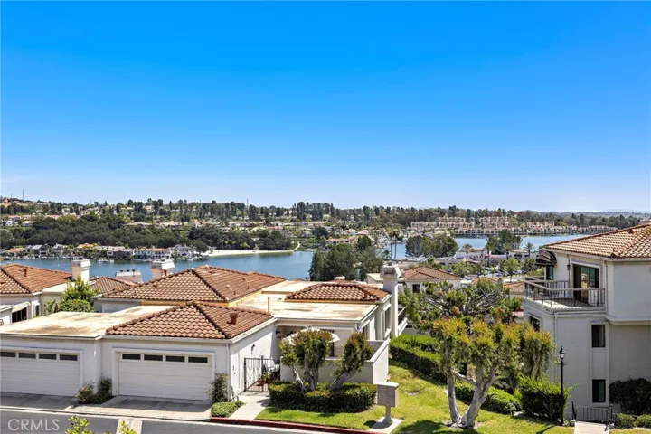 Gorgeous lake view!
