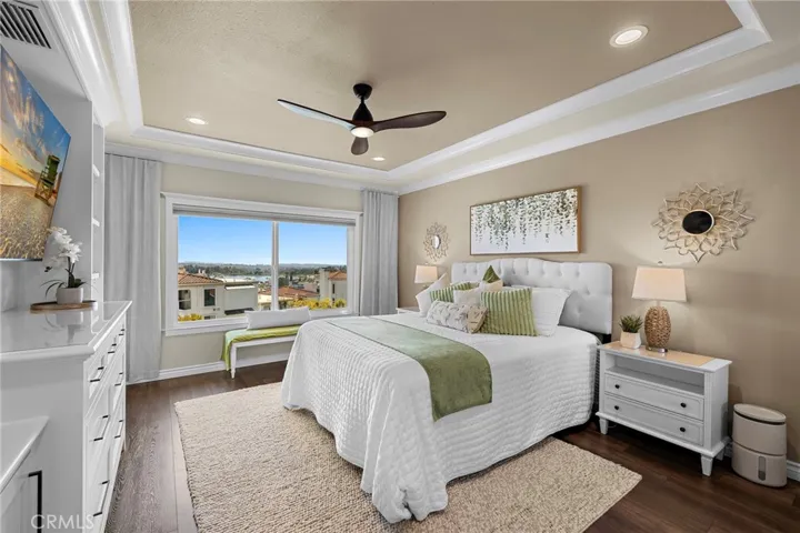 A perfectly GLORIOUS Primary Suite with lake view!