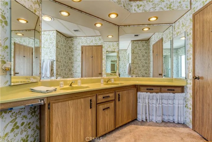 Bathroom #1