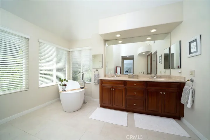 32 Via Di Nola, Laguna Niguel, California 92677