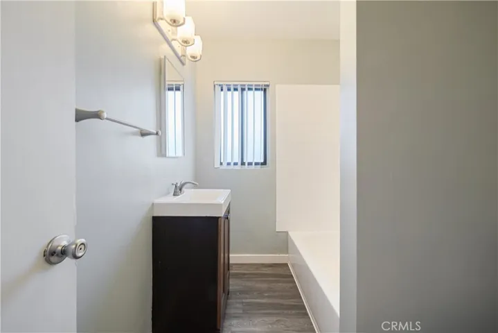 Apt 5