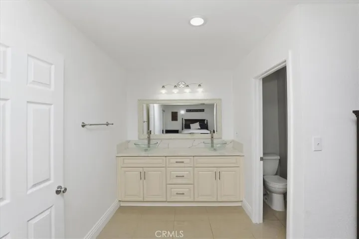 Primary Bedroom Suite Bathroom