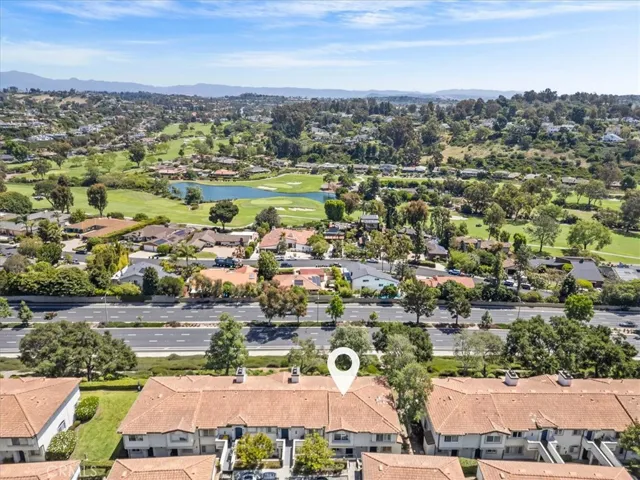 Rare end-position townhome