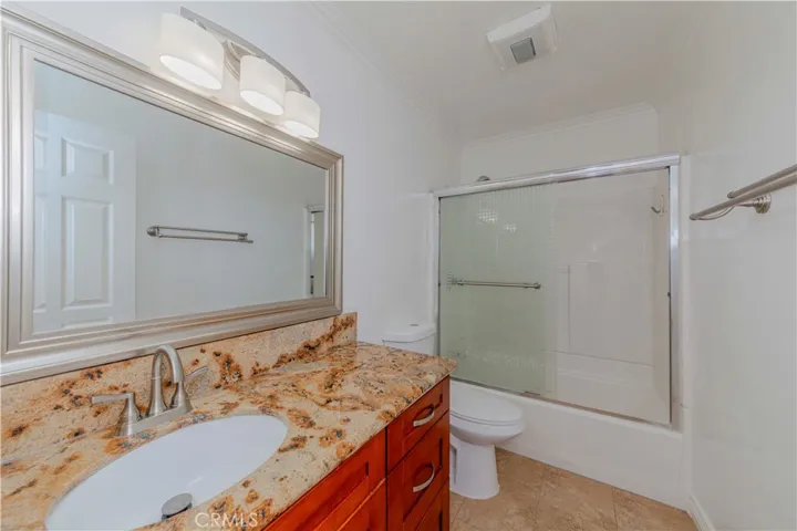 49 Meadowgrass, Irvine, California 92604