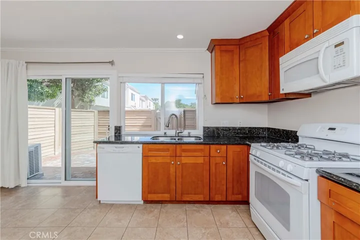 49 Meadowgrass, Irvine, California 92604