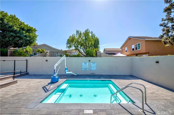 49 Meadowgrass, Irvine, California 92604