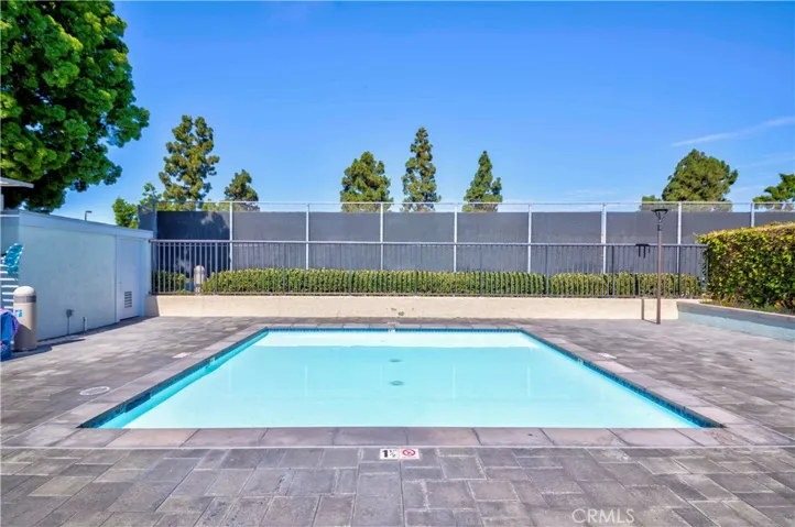 49 Meadowgrass, Irvine, California 92604