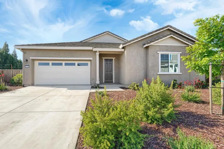 1549 Base Court, Dixon, California 95620