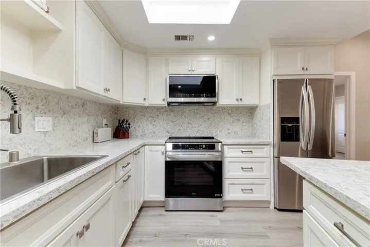13251 Del Monte Drive 37-a, Seal Beach, California 90740