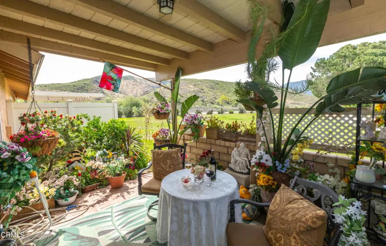 25 40027 Village 40 (Camarillo CA)