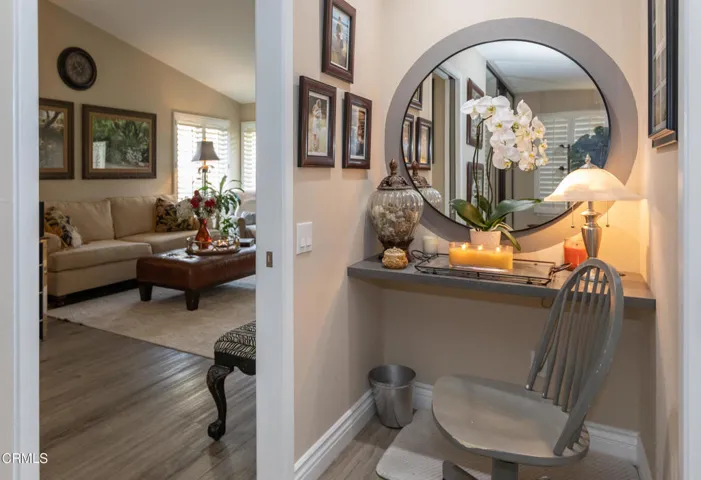 20 40027 Village 40 (Camarillo CA)
