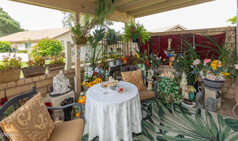26 40027 Village 40 (Camarillo CA)