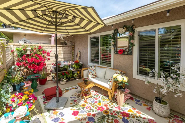 27 40033 Village 40 (Camarillo CA)