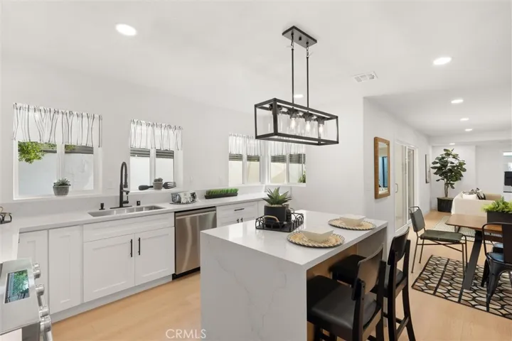5981 Pickford Street, Los Angeles, California 90035