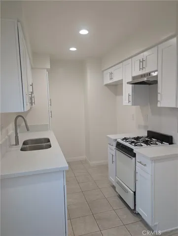 8012 A Duesler, Downey, California 90242