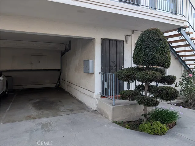 8012 A Duesler, Downey, California 90242
