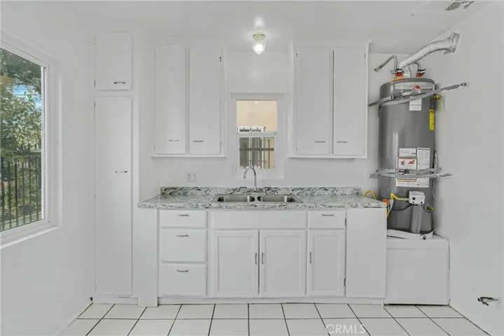 904 S Bullis Road, Compton, California 90221