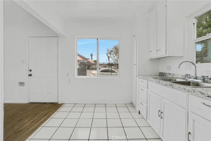 904 S Bullis Road, Compton, California 90221
