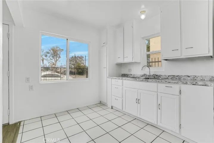 904 S Bullis Road, Compton, California 90221
