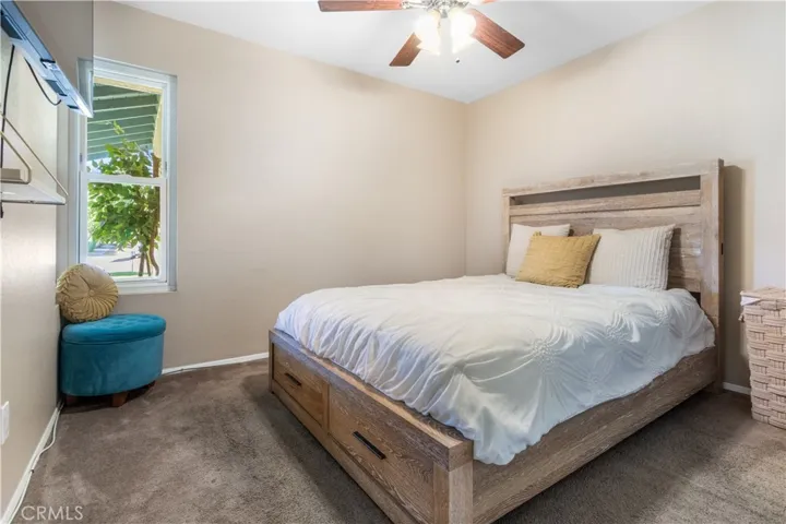 2nd bedroom with double door entry.
