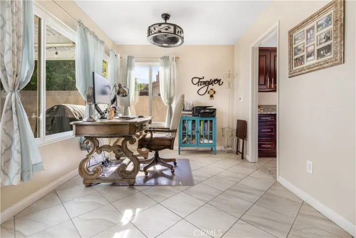 sunroom off of the kitchen