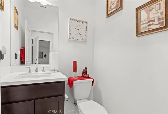 Entry 1/2 Bath