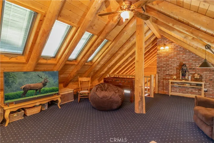 Upper loft