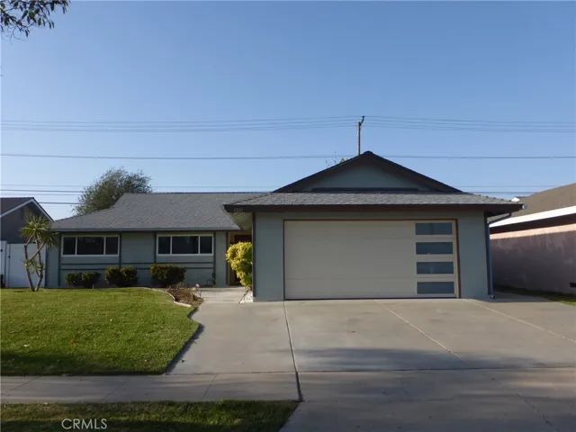 8881 Albatross Dr, Huntington Beach, California 92646