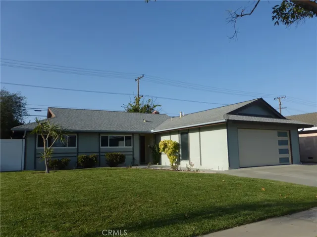 8881 Albatross Dr, Huntington Beach, California 92646
