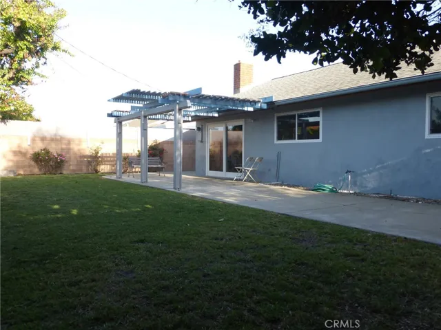 8881 Albatross Dr, Huntington Beach, California 92646