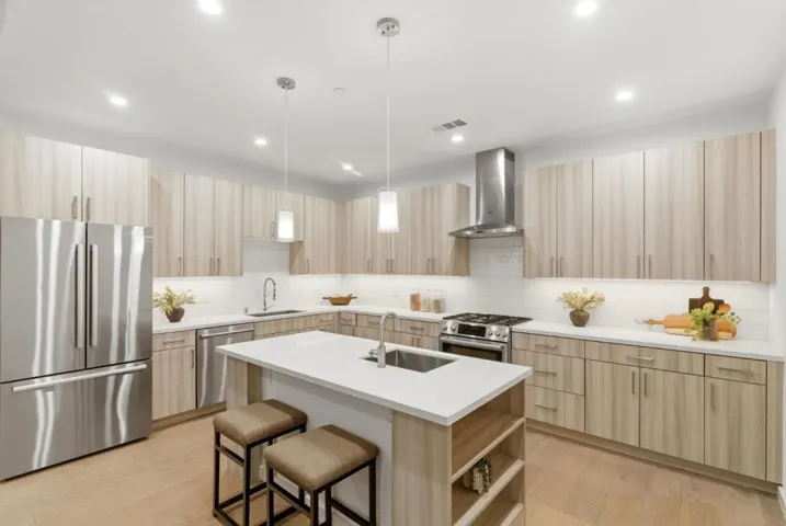 908 Woodside, Redwood City, California 94061