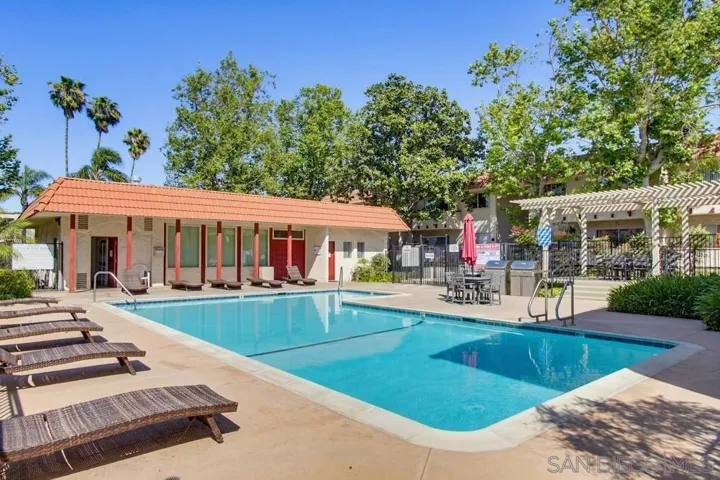 Swimming Pool/Hot Tub/Sauna