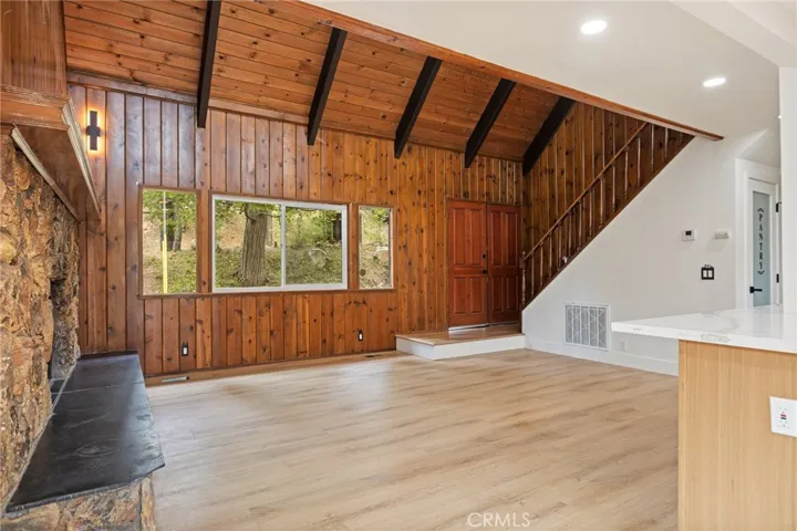 Level entry, Large living space