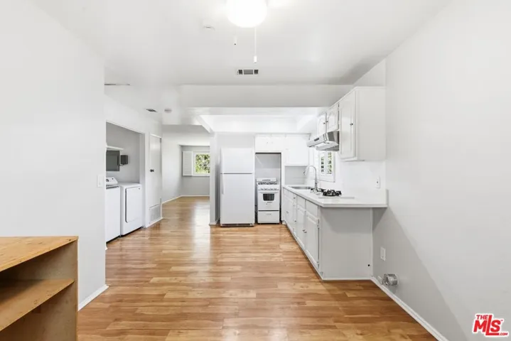 2752 Guirado Street, Los Angeles, California 90023