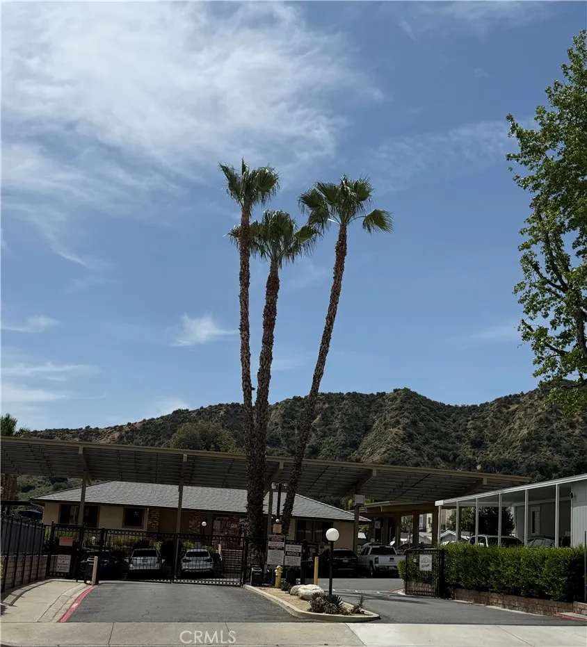 Gated Community Lakehills Estates
