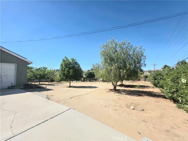 16486 Hughes Road, Victorville, California 92395
